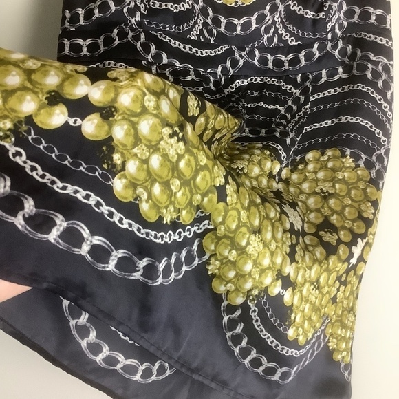 CAbi‎ Blouse Silk Pearls Chains Sleeveless Blouse Top S - Picture 3 of 10